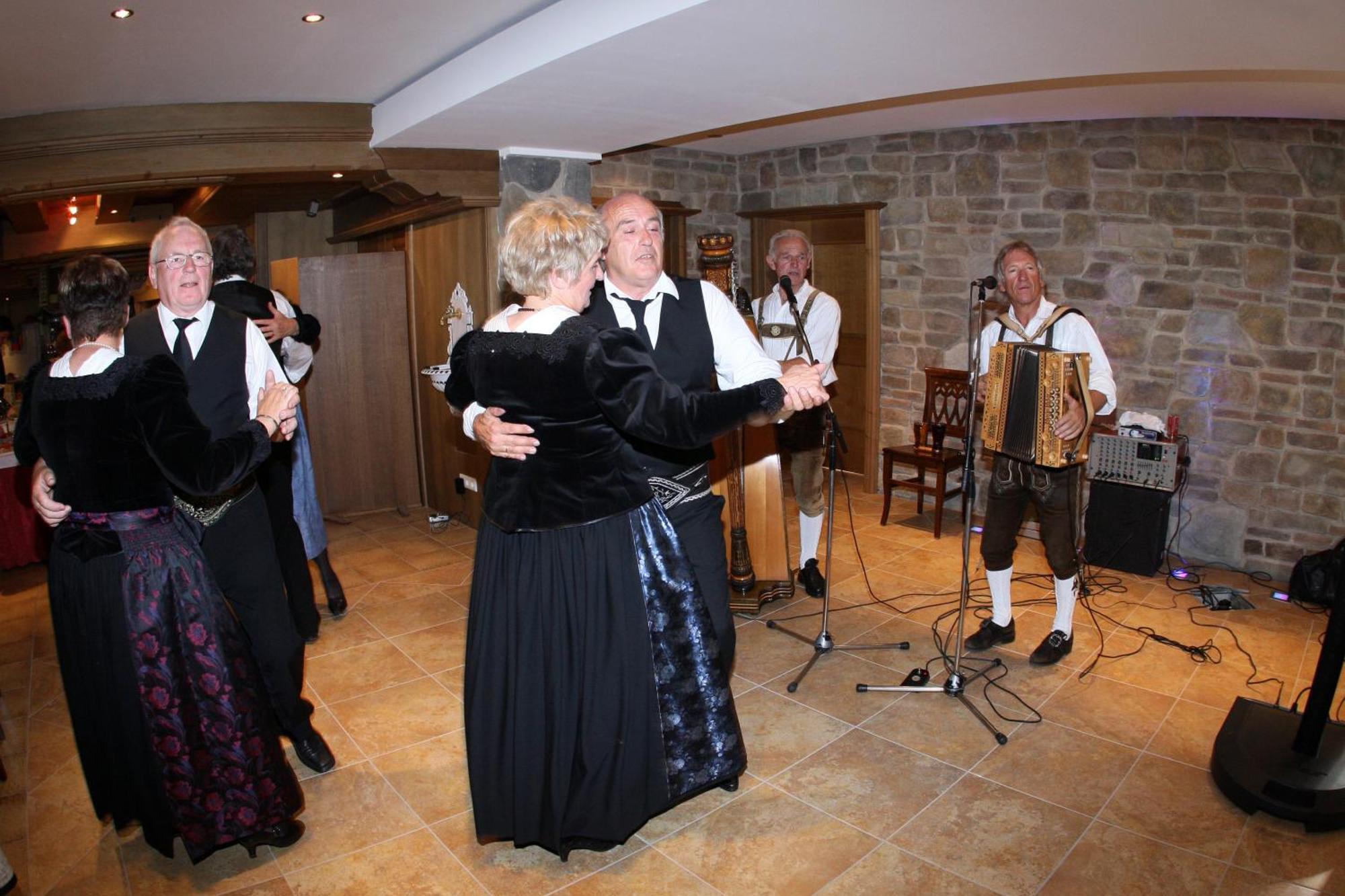 Hotel Standlhof Zillertal ウダーンス エクステリア 写真