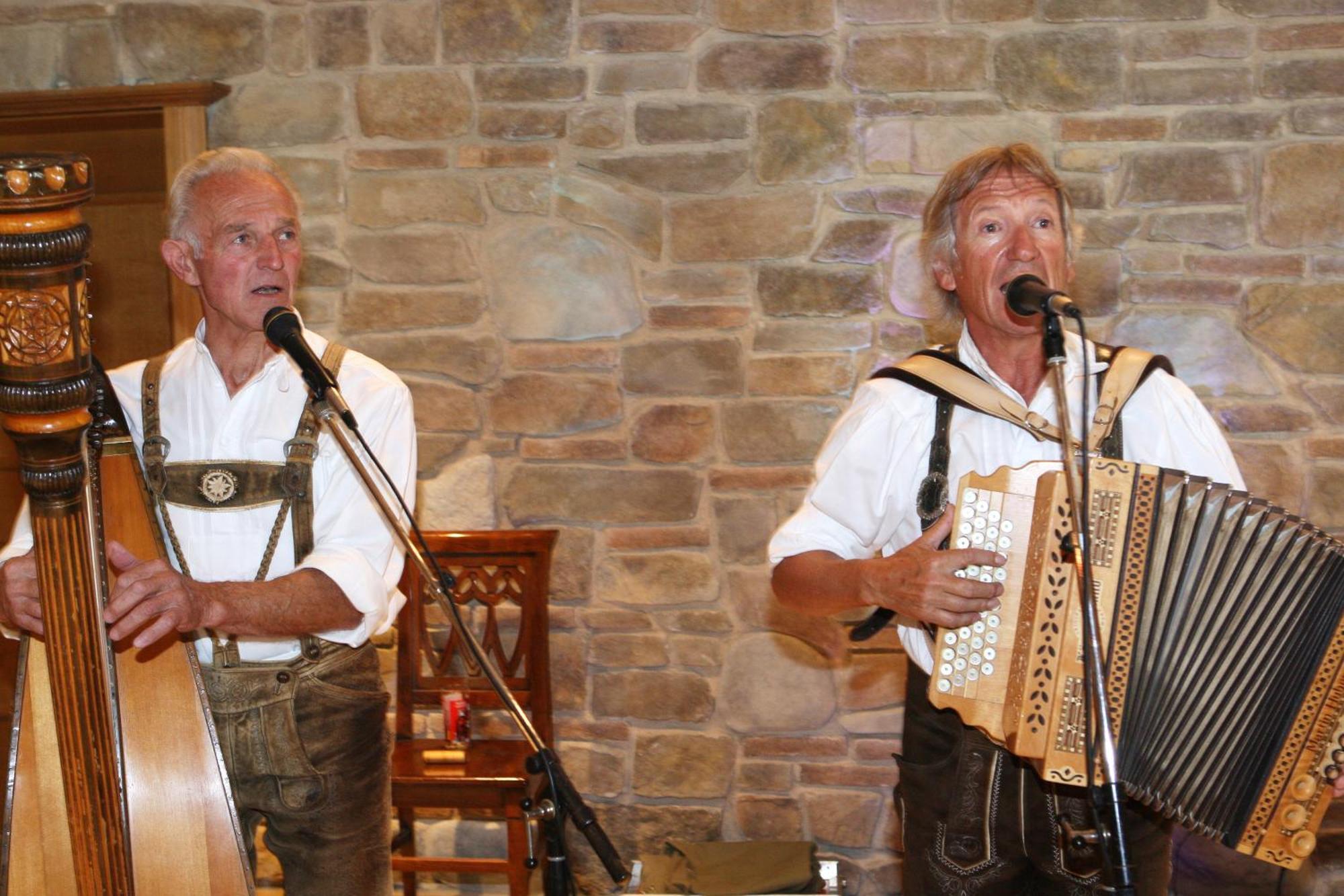 Hotel Standlhof Zillertal ウダーンス エクステリア 写真